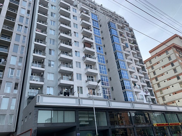 Buy an apartment 4-room apartment in Batumi