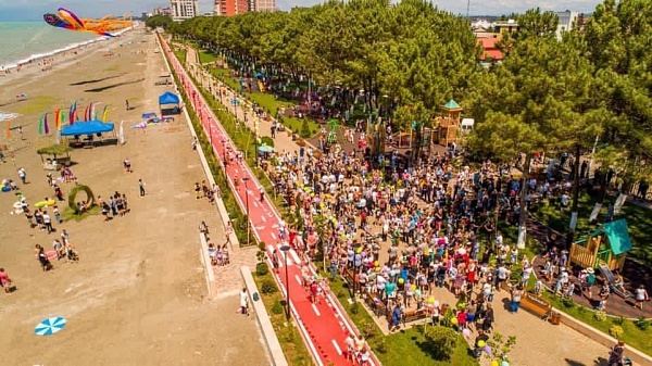 Vásároljon szállodát Kobuletiben a tenger mellett