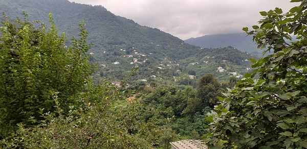 House with a plot in Chaisubani