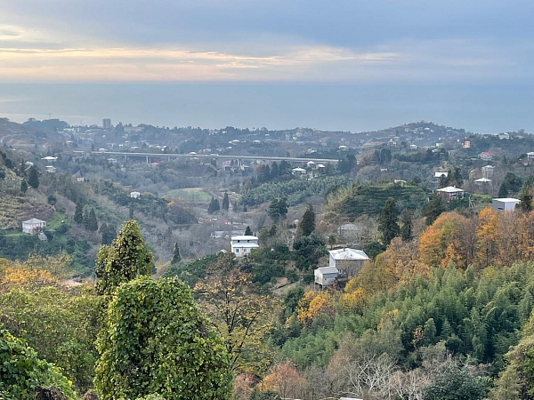 Участок с видом на море