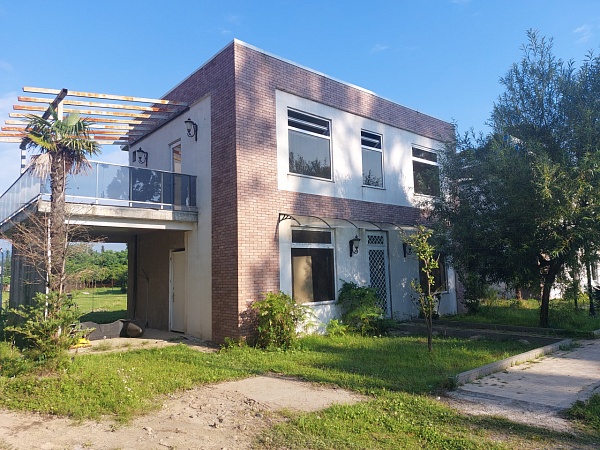 Villa zum Verkauf in Batumi