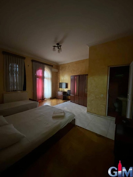 Hotel house for sale in