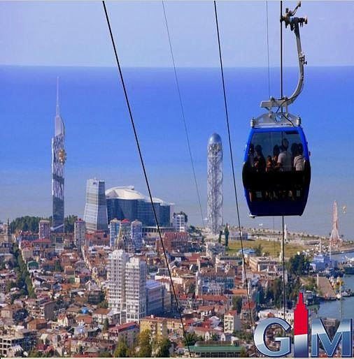 Kaufen Sie ein Grundstück mit einem Haus in Batumi