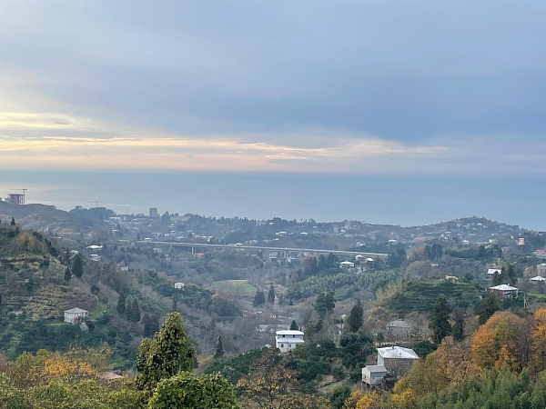 Участок с видом на море